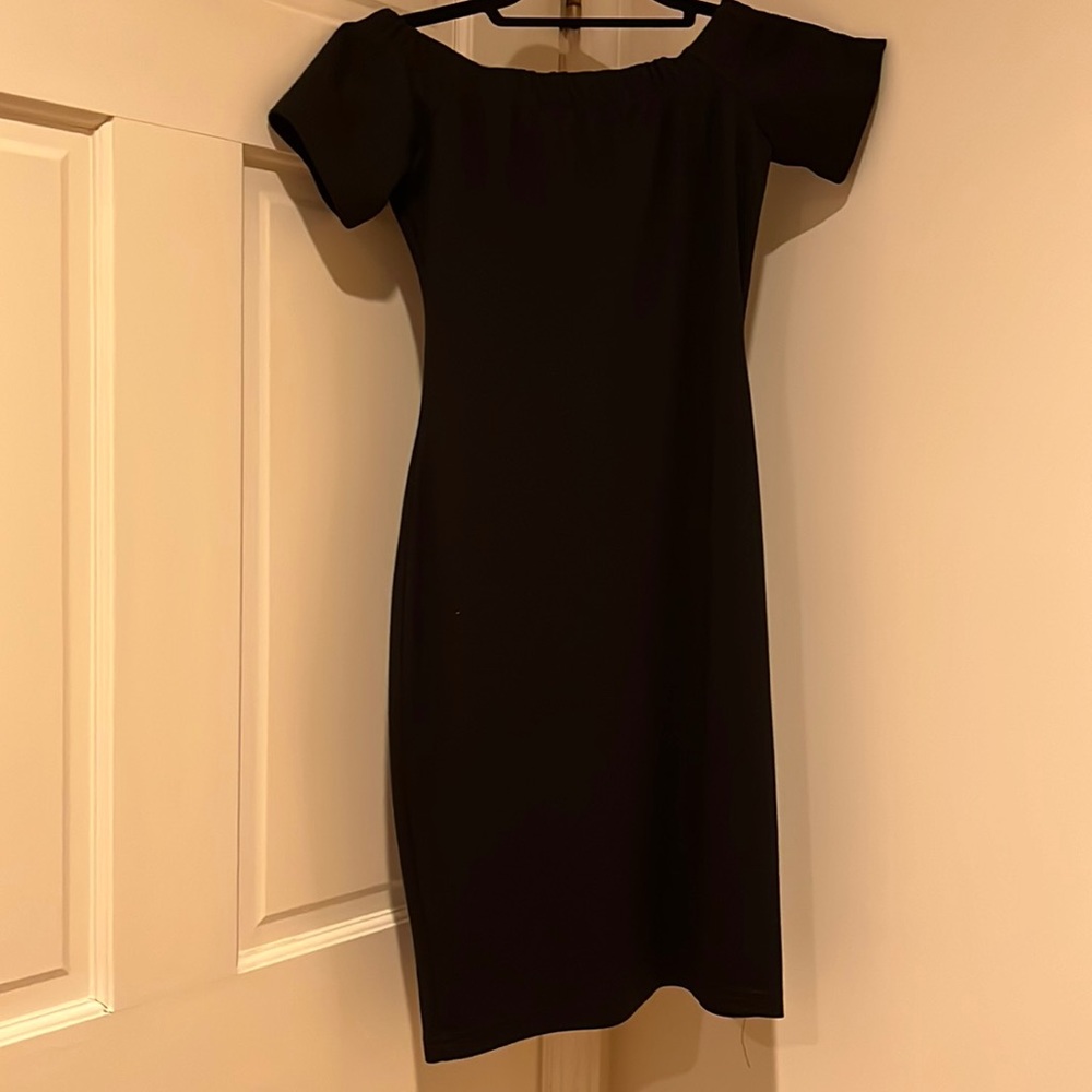 Sleeveless dress